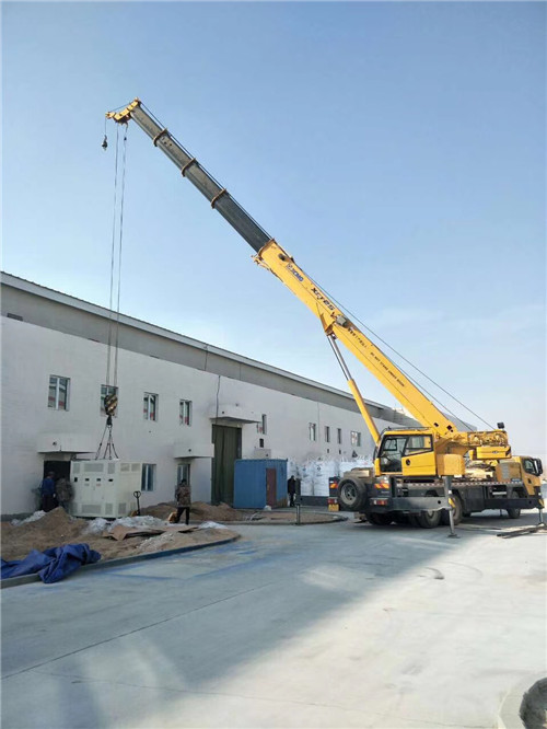 江源区“超载就喊停”—— 吊车的 “重量保镖” 技术