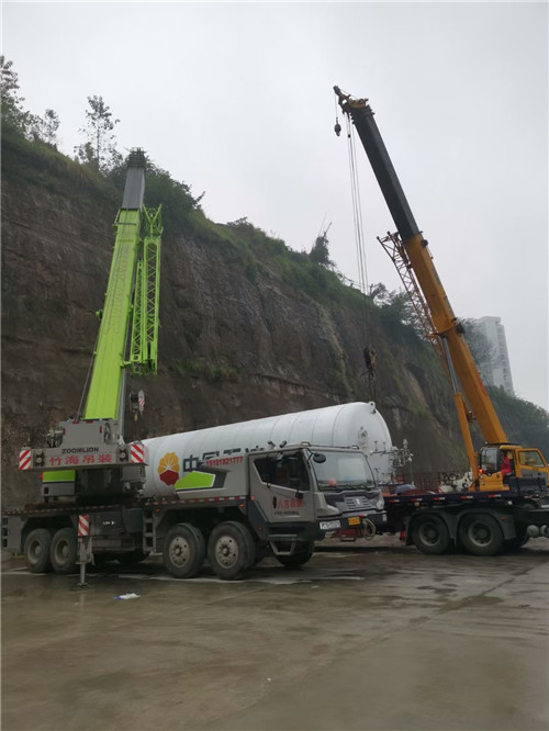 江源区“不怕风雨冻”—— 吊车的 “恶劣环境适应” 技术